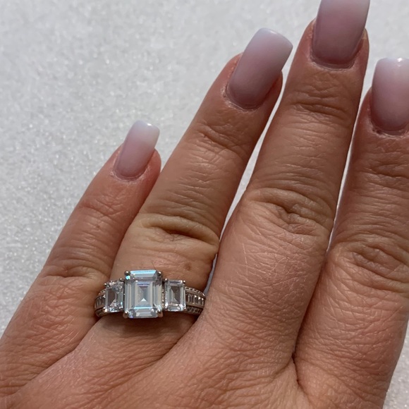 Wedding ring - Picture 5 of 7